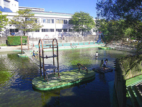 Yokojukken-Gawa Shinsui Park Water playground