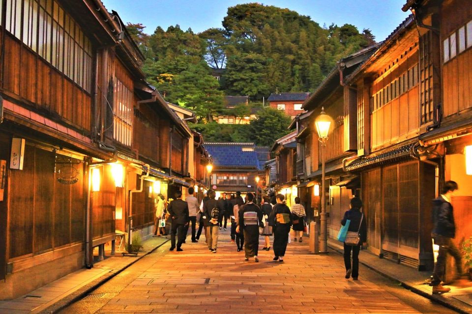Kanazawa: Private Tour With Local Guide - Activity Details