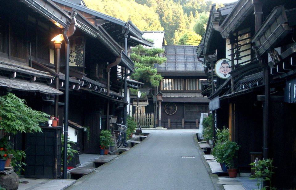 Takayama: Private Walking Tour With a Local Guide - Activity Details