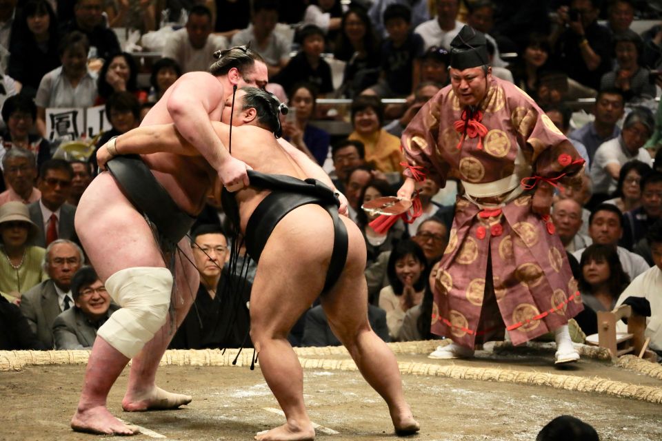 Tokyo: Grand Sumo Tournament Tour - Experience the Thrill of Grand Sumo Tournament