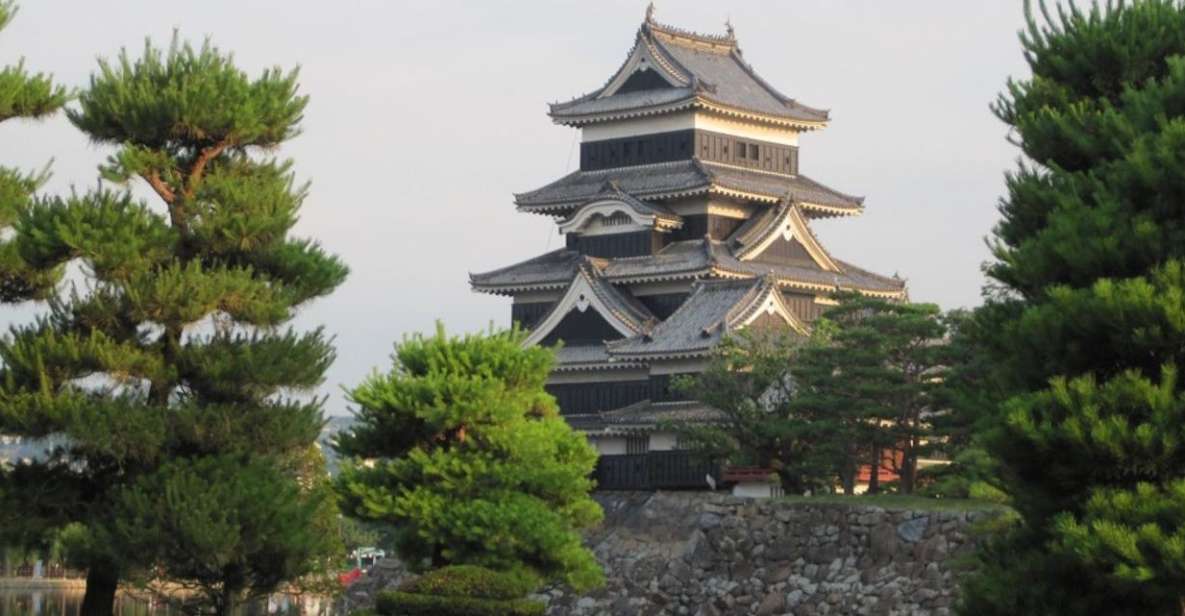 Full-Day Tour: Matsumoto Castle & Kamikochi Alpine Valley - Matsumoto Castle