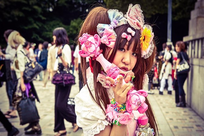 Hello Tokyo Walking Tour: Meiji Jingu, Senso-ji and Harajuku - Trendy and Vibrant: Harajuku District