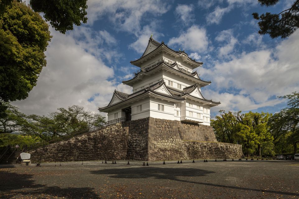 Odawara: Odawara Castle Tenshukaku Entrance Ticket - Experience Highlights