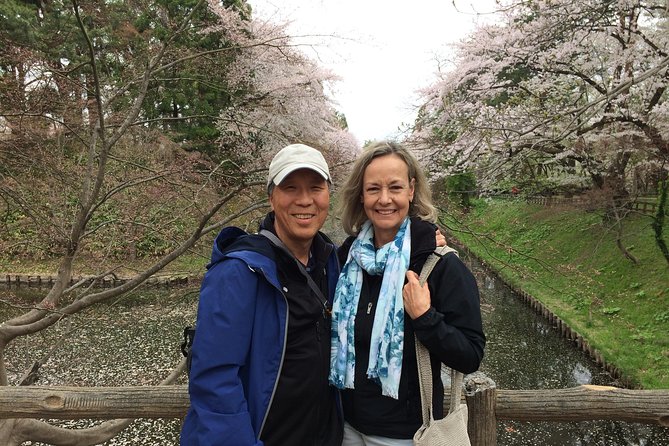 Private Cherry Blossom Tour in Hirosaki With a Local Guide - Hotel Pickup and Tour Ending