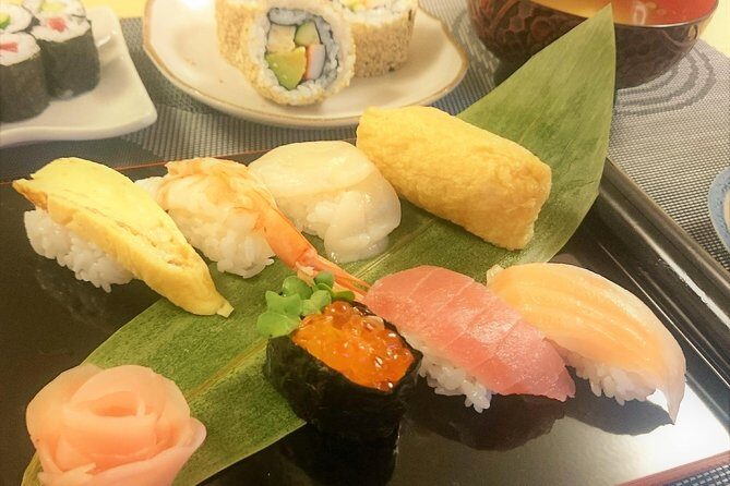 3-hour-small-group-sushi-making-class-in-tokyo12