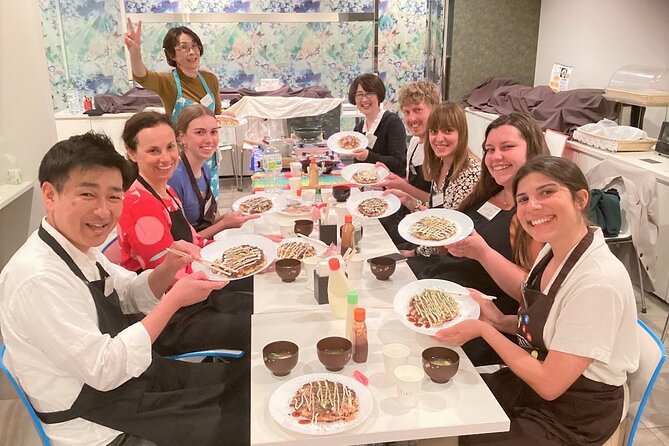 Osaka Okonomiyaki Cooking Experience! - Tips and Tricks for Perfect Okonomiyaki