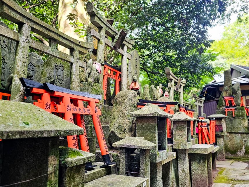 Kyoto: Fushimi Inari Taisha Last Minute Guided Walking Tour - Selecting Participants and Date