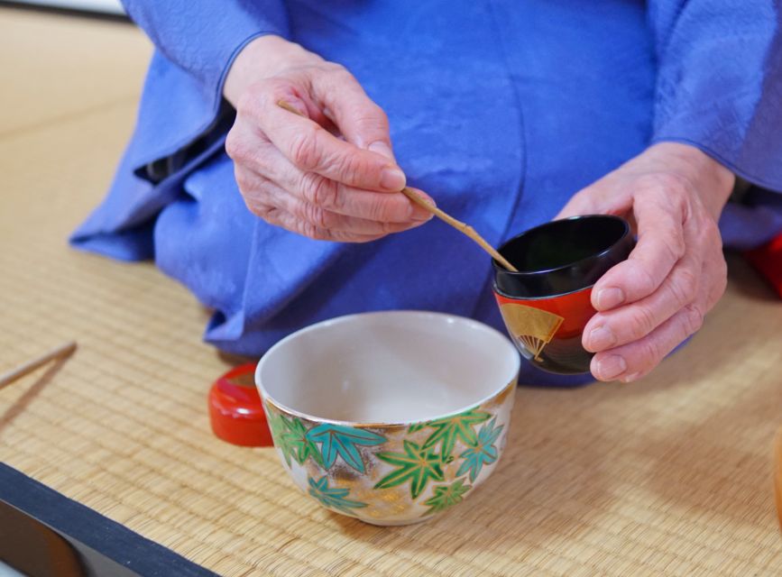 Tokyo: Tea Ceremony Class at a Traditional Tea Room - Enjoy Traditional Japanese Tea and Sweets