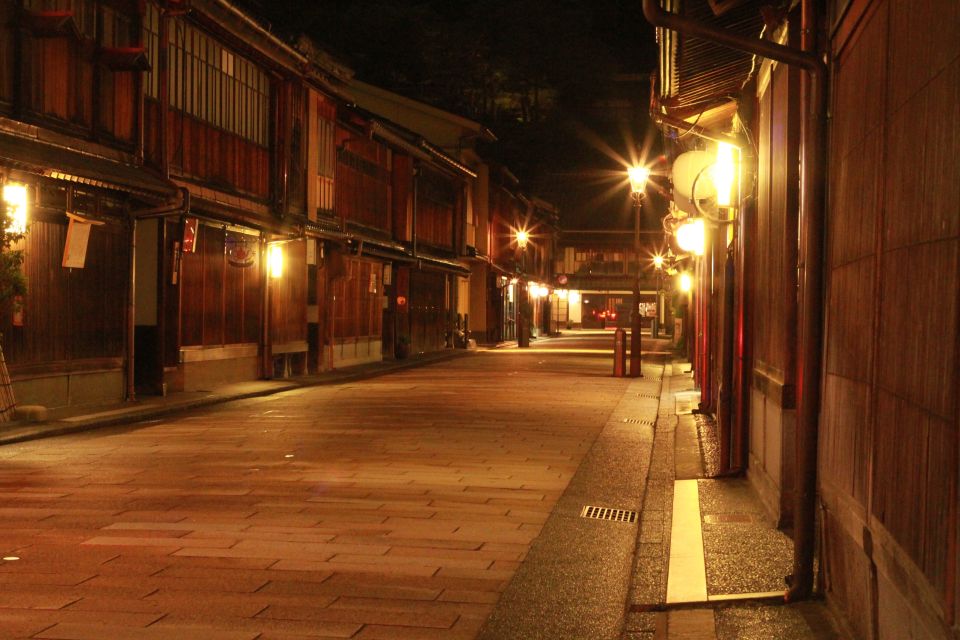 Kanazawa Night Tour With Full Course Meal - Frequently Asked Questions