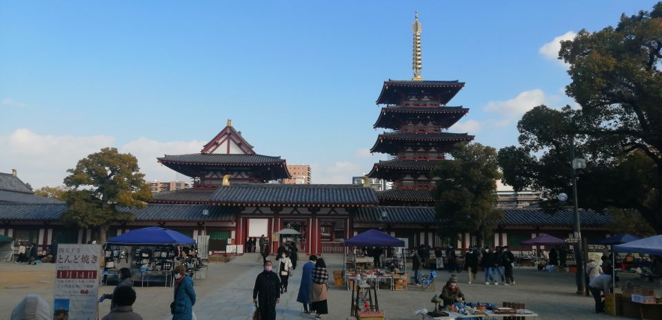 Osaka: Five Must-See Highlights Walking Tour & Ramen Lunch - Dotonbori