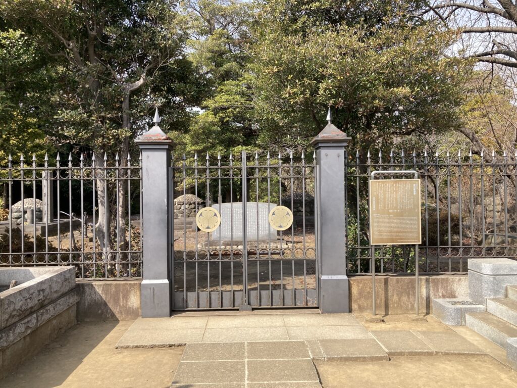 Tokugawa Yoshinobu Tomb in Yanaka Cemetery