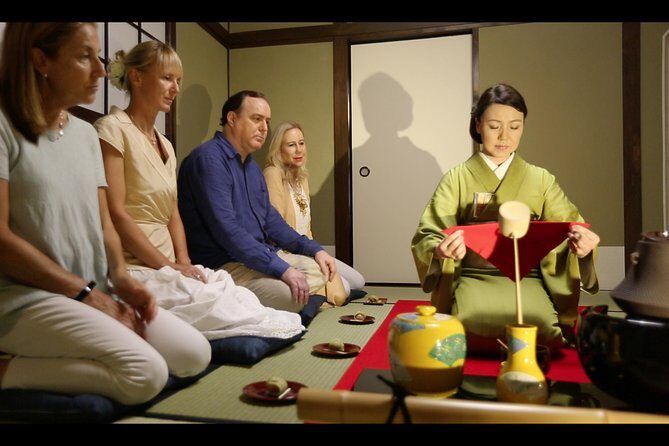 a-90-min-tea-ceremony-workshop-in-the-authentic-tea-room3