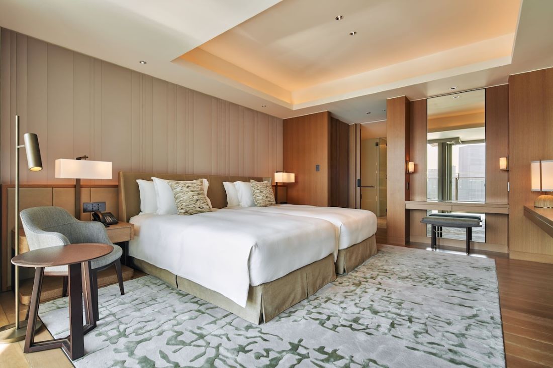 Palace Hotel Tokyo Review: Best Luxury Hotel Near The Imperial Palace