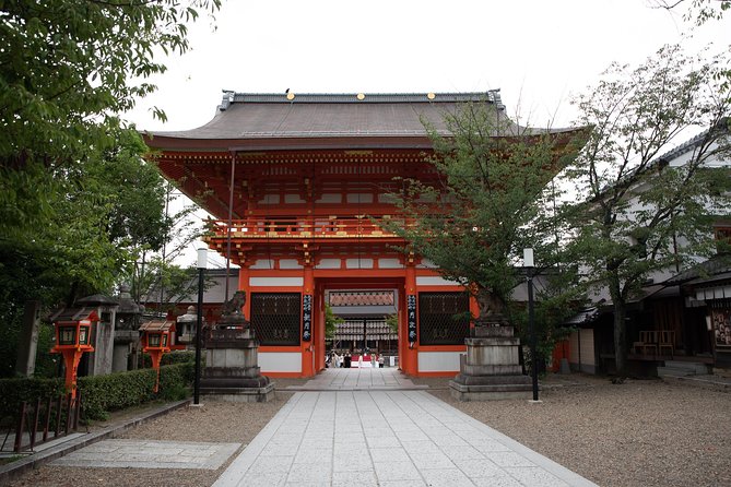 Highlights & Hidden Gems With Locals: Best of Kyoto Private Tour - Experiencing the Rich Cultural Heritage of Kiyomizu-dera