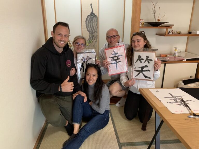 Kyoto: Local Home Visit Japanese Calligraphy Class