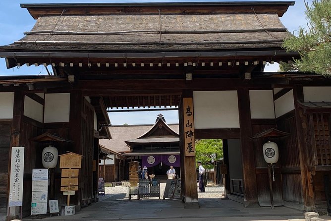 Takayama Old Town Walking Tour With Local Guide - The Charm and History of Takayama Old Town