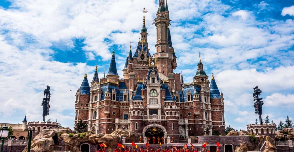 Tokyo Disneyland/DisneySea Entry Pass & Shared Transfer - Quick Takeaways